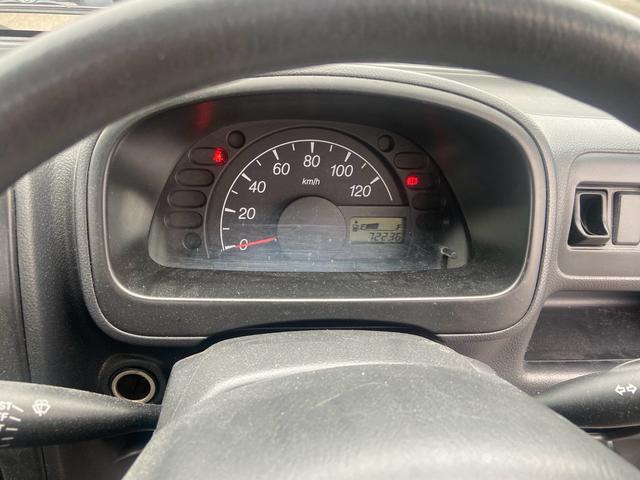 キャリイトラック 　エアコン　パワステ　５速ミッション　車検２０２７年６月　リベライザー　マット　バイザー　三方開　鳥居付　走行７２０００ＫＭ　修復無（14枚目）