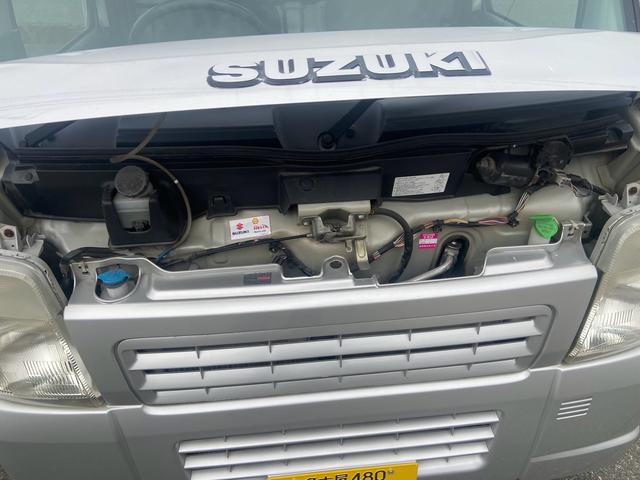 キャリイトラック 　エアコン　パワステ　５速ミッション　車検２０２７年６月　リベライザー　マット　バイザー　三方開　鳥居付　走行７２０００ＫＭ　修復無（21枚目）