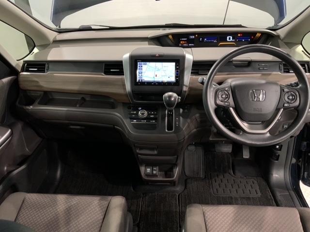 フリード G・ホンダセンシング 最長5年保証 ワンオーナー ナビVXM-204VFi TV Rカメラ CD録音 BTオ-ディオ DVD ETC VSA 両側電動ドア クルコン スマキー 盗難防止装置 整備記録簿 AAC Wエアバッグ(8枚目)