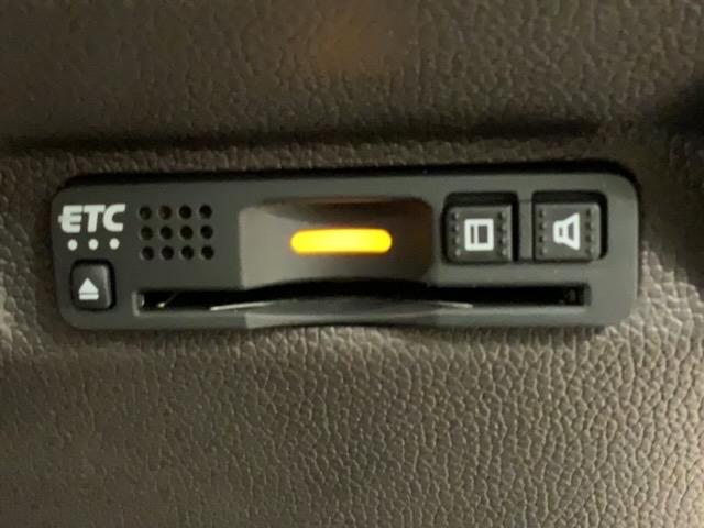 フリード G・ホンダセンシング 最長5年保証 ワンオーナー ナビVXM-204VFi TV Rカメラ CD録音 BTオ-ディオ DVD ETC VSA 両側電動ドア クルコン スマキー 盗難防止装置 整備記録簿 AAC Wエアバッグ(11枚目)