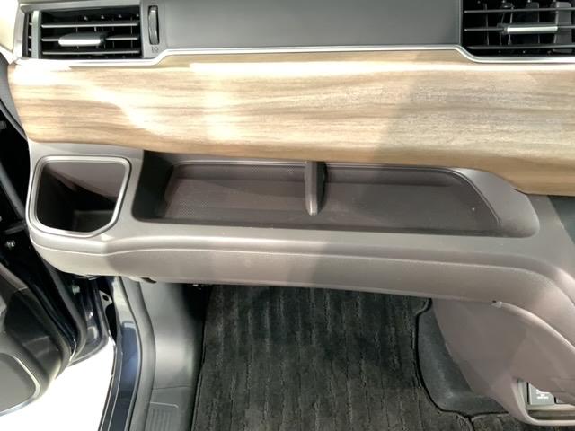 フリード G・ホンダセンシング 最長5年保証 ワンオーナー ナビVXM-204VFi TV Rカメラ CD録音 BTオ-ディオ DVD ETC VSA 両側電動ドア クルコン スマキー 盗難防止装置 整備記録簿 AAC Wエアバッグ(24枚目)