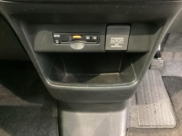 Ｎ－ＢＯＸ Ｇ・Ｌパッケージ　１年保証　ワンオ－ナ－　ナビＶＸＭ－１７４ＶＦＸｉ　ＴＶ　Ｒカメラ　ＢＴオ－ディオ　ＤＶＤ　ＥＴＣ　ＶＳＡアルミ　スマ－トキ－　盗難防止装置　整備記録簿　ＡＡＣ　スペアキ－　ドアバイザ－　ベンチシ－ト（28枚目）