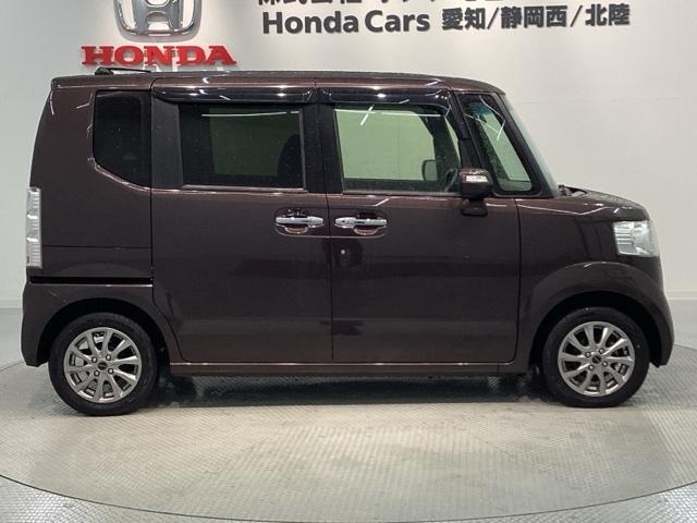 Ｎ－ＢＯＸ Ｇ・Ｌパッケージ　１年保証　ワンオ－ナ－　ナビＶＸＭ－１７４ＶＦＸｉ　ＴＶ　Ｒカメラ　ＢＴオ－ディオ　ＤＶＤ　ＥＴＣ　ＶＳＡアルミ　スマ－トキ－　盗難防止装置　整備記録簿　ＡＡＣ　スペアキ－　ドアバイザ－　ベンチシ－ト（48枚目）