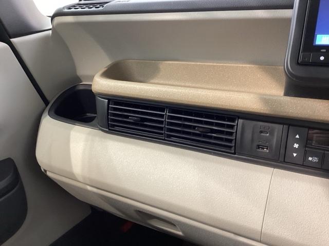 Ｎ－ＢＯＸ ファッションスタイル　Ｈ　ＳＥＮＳＩＮＧ　新車保証　試乗車　ワンオ－ナ－　ナビＶＸＭ－２４５ＺＦＥｉ　ＴＶ　Ｒカメラ　ＢＴオ－ディオ　シ－トヒ－タ－　ＥＴＣ　ＬＥＤライト　ＶＳＡ　クルコン　スマ－トキ－　盗難防止装置（28枚目）