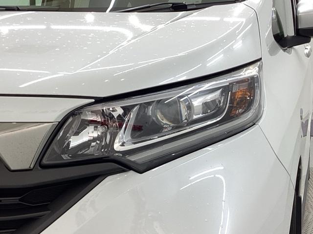 フリードハイブリッド ハイブリッド・クロスターホンダセンシング　最長５年保証　ワンオ－ナ－　ナビＶＸＭ－２１４ＶＦｉ　ＴＶ　Ｒカメラ　ＣＤ録音　ＢＴオ－ディオ　ＤＶＤ　ＥＴＣ　ＬＥＤライト　両側電動ドア　ＶＳＡ　シ－トヒ－タ－　クルコン　アルミ　スマ－トキ－ＡＡＣ（8枚目）