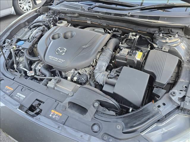 アテンザワゴン ＸＤ　Ｌ　Ｐａｃｋａｇｅ　４ＷＤ／禁煙／サンルーフ／ＢＯＳＥサウンド／ホワイトレザーシート／ＥＴＣ／ドライブレコーダー／ブラインドスポットモニター／純正ナビ／フルセグ／バックカメラ／パドルシフト／アダプティブクルーズ／ＨＵＤ（17枚目）