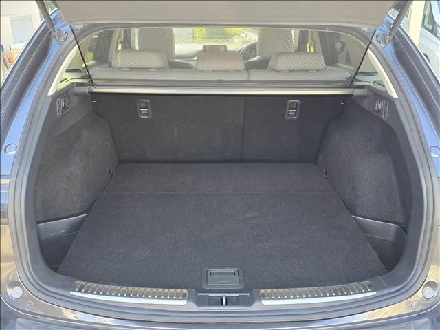 アテンザワゴン ＸＤ　Ｌ　Ｐａｃｋａｇｅ　４ＷＤ／禁煙／サンルーフ／ＢＯＳＥサウンド／ホワイトレザーシート／ＥＴＣ／ドライブレコーダー／ブラインドスポットモニター／純正ナビ／フルセグ／バックカメラ／パドルシフト／アダプティブクルーズ／ＨＵＤ（18枚目）