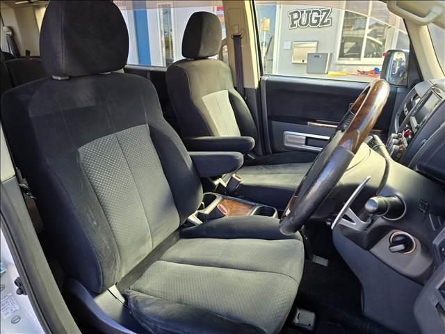 デリカD:5 シャモニー 純正地デジナビ/Bカメラ/フリップダウンモニター/クルーズコントロール/ドライブレコーダー/AC100V電源/シートヒーター/パワーシート/パワースライド/パドルシフト/ジオランダー2024年製タイヤ(7枚目)