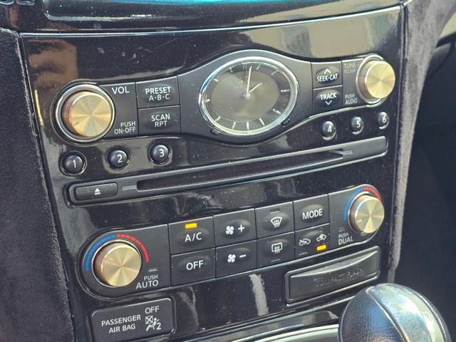 Ｇ３７ 　Ｇ３７クーペ　ジャーニー　エアサスＡｉｒＲＥＸ／ＷＯＲＫ２０ｉｎＡＷ／ハーフレザー／シートヒーター／ＪＬＡＵＤＩ内装カスタム／全塗装／サンルーフ／ＰＷシート／社外エアクリーナー／スモークテール／ＥＴＣ（14枚目）