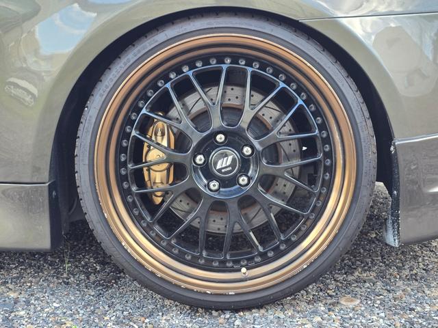 Ｇ３７ 　Ｇ３７クーペ　ジャーニー　エアサスＡｉｒＲＥＸ／ＷＯＲＫ２０ｉｎＡＷ／ハーフレザー／シートヒーター／ＪＬＡＵＤＩ内装カスタム／全塗装／サンルーフ／ＰＷシート／社外エアクリーナー／スモークテール／ＥＴＣ（33枚目）