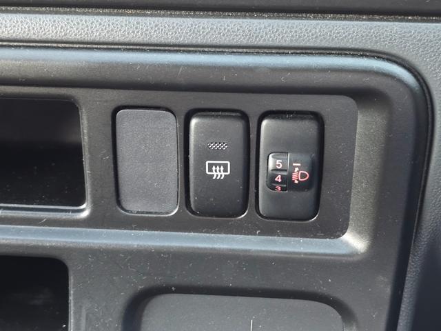 サンバーバン トランスポーター MGRベッドキット/デイトナホイール/opencountryRTタイヤ/レザー調シートカバー/社外アームレスト/地デジナビ/4WD/ヘッドライトレベライザー/LEDライト/車検R9年6月/ユーザー買取(15枚目)