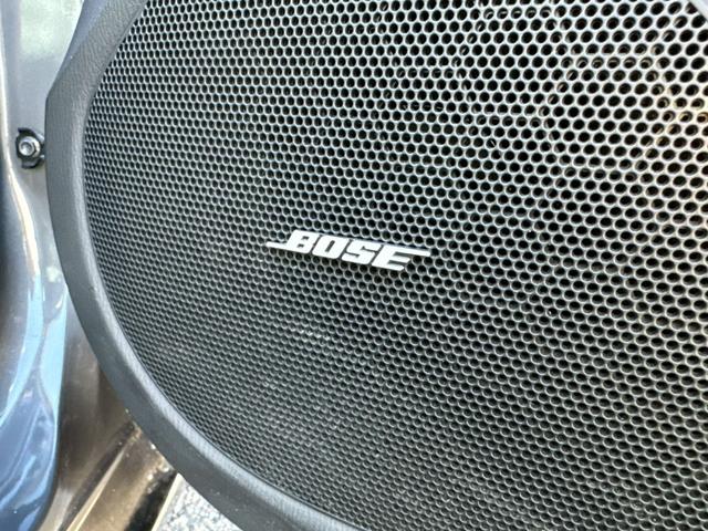 アクセラスポーツ ２２ＸＤ　Ｌパッケージ　サンルーフ　ＢＯＳＥ　衝突防止　黒革シート　電動パーキング　レーダークルーズコントロール　マツダコネクトナビ　フルセグ　バックカメラ　ＥＴＣ　スマートキー　プッシュスタート　ＢＳＭ　レーンキープ（7枚目）