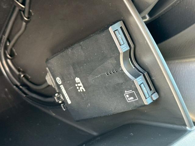 アクセラスポーツ ２２ＸＤ　Ｌパッケージ　サンルーフ　ＢＯＳＥ　衝突防止　黒革シート　電動パーキング　レーダークルーズコントロール　マツダコネクトナビ　フルセグ　バックカメラ　ＥＴＣ　スマートキー　プッシュスタート　ＢＳＭ　レーンキープ（58枚目）