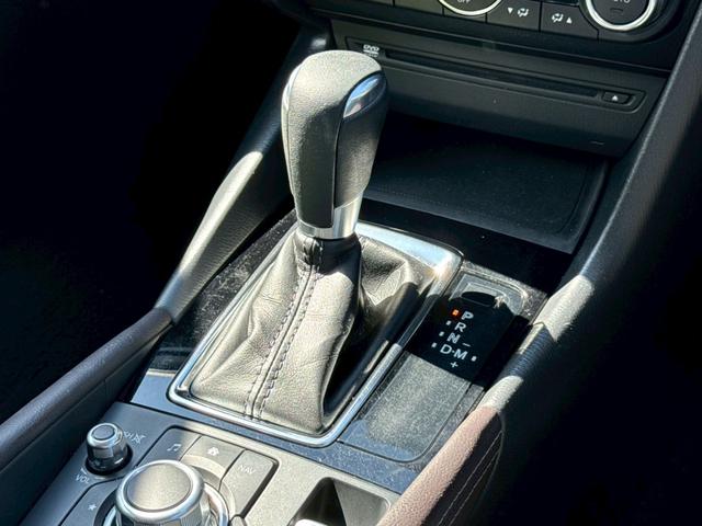 アクセラスポーツ ２２ＸＤ　Ｌパッケージ　サンルーフ　ＢＯＳＥ　衝突防止　黒革シート　電動パーキング　レーダークルーズコントロール　マツダコネクトナビ　フルセグ　バックカメラ　ＥＴＣ　スマートキー　プッシュスタート　ＢＳＭ　レーンキープ（59枚目）