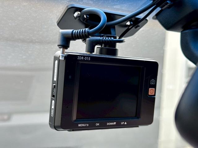 デリカＤ：５ Ｄ　パワーパッケージ　ナビＴＶ　両側電動スライド　シートヒーター　ＥＴＣ　スマートキー　プッシュスタート　ドライブレコーダー　クルーズコントロール　パドルシフト　電動格納ミラー　純正１８インチアルミホイール（61枚目）