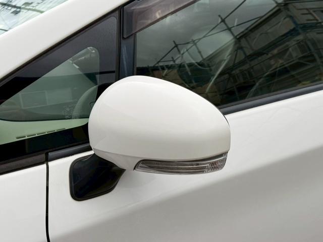 プリウス Ｓ　女性ユーザー買取　９インチナビ　バックカメラ　ＥＴＣ　ローダウン　スマートキー　プッシュスタート　Ｂｌｕｅｔｏｏｔｈ　ＴＶ　ステリモ　ＣＤ／ＤＶＤ再生　オートエアコン（29枚目）