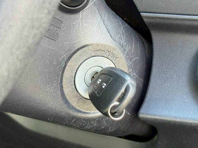 アクア L 禁煙 ユーザー買取 キーレス ETC オートエアコン パワーウィンドウ オーディオ CD再生 電動格納ミラー(6枚目)