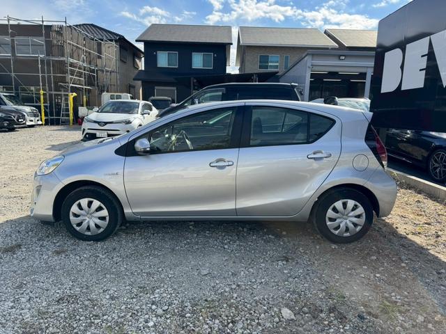 アクア L 禁煙 ユーザー買取 キーレス ETC オートエアコン パワーウィンドウ オーディオ CD再生 電動格納ミラー(17枚目)