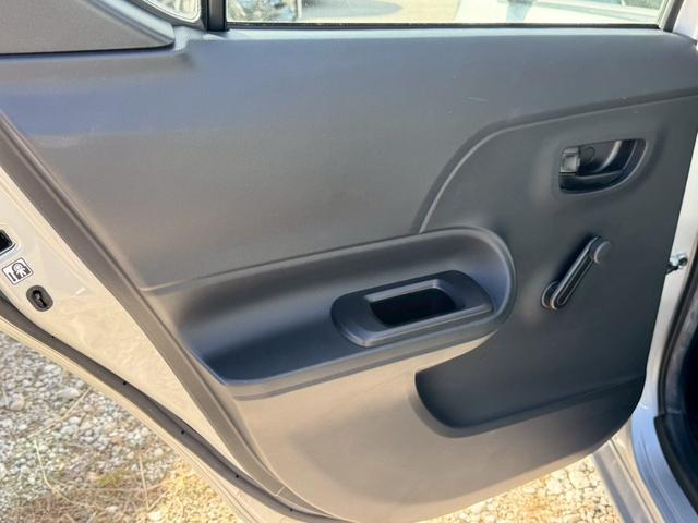 アクア L 禁煙 ユーザー買取 キーレス ETC オートエアコン パワーウィンドウ オーディオ CD再生 電動格納ミラー(29枚目)