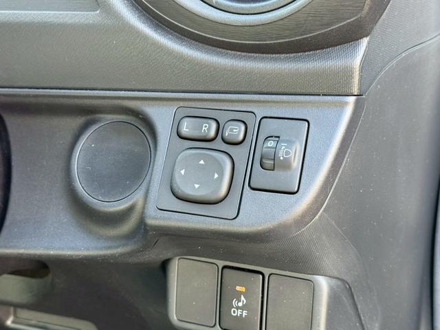 アクア L 禁煙 ユーザー買取 キーレス ETC オートエアコン パワーウィンドウ オーディオ CD再生 電動格納ミラー(35枚目)