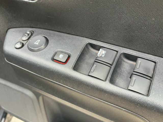 ライフ ディーバ　ユーザー買取　バックカメラ　スマートキー　ドライブレコーダー　ＨＩＤヘッド　ＨＩＤフォグ　ＥＴＣ　ステアリモコン　純正アルミホイール　ウィンカーミラー（29枚目）