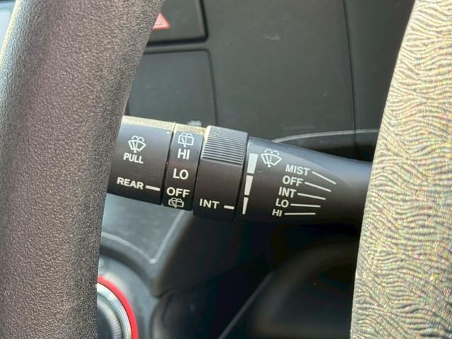 アクア S ユーザー買取 禁煙 シートヒーター 純正ナビ フルセグ DVD再生 Bluetooth再生 バックカメラ スマートキー ドラレコ ETC オートエアコン ウィンカーミラー(32枚目)