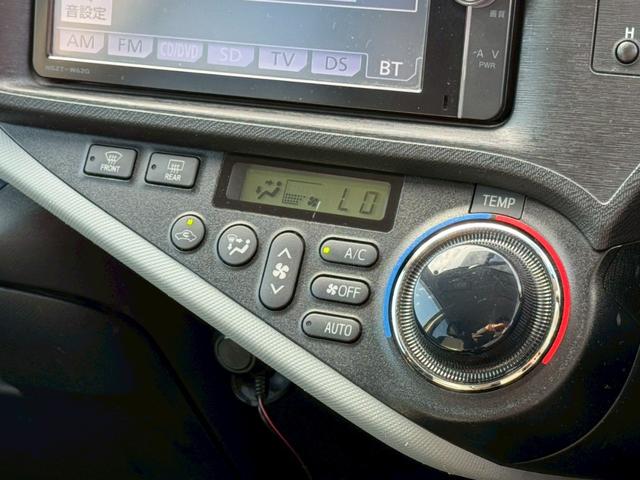 アクア S ユーザー買取 禁煙 シートヒーター 純正ナビ フルセグ DVD再生 Bluetooth再生 バックカメラ スマートキー ドラレコ ETC オートエアコン ウィンカーミラー(65枚目)