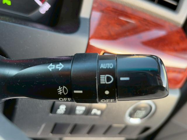 ヴェルファイア 2.4Z プラチナセレクションII 純正ナビ バックカメラ ETC フルセグ Bluetooth DVD再生 両側電動ドア スマートキー パワーバックドア 純正アルミ シートカバー オットマン キセノン プッシュスタート オートライト(38枚目)