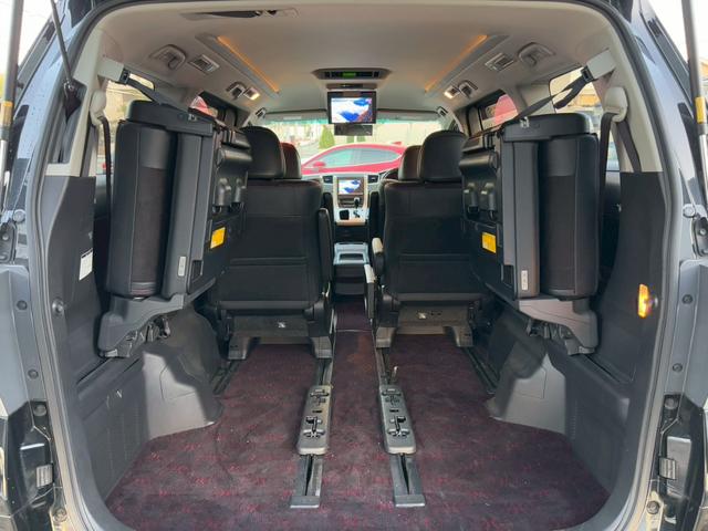 ヴェルファイア ２．４Ｚ　ゴールデンアイズ　禁煙　　純正９インチナビＴＶ　フリップダウン　Ｂｌｕｅｔｏｏｔｈ　ＤＶＤ再生　両側電動スライドドア　電動リアゲート　１９インチアルミ　ＨＩＤヘッド　ハーフレザー　Ｗエアコン　ウッドコンビハンドル（15枚目）