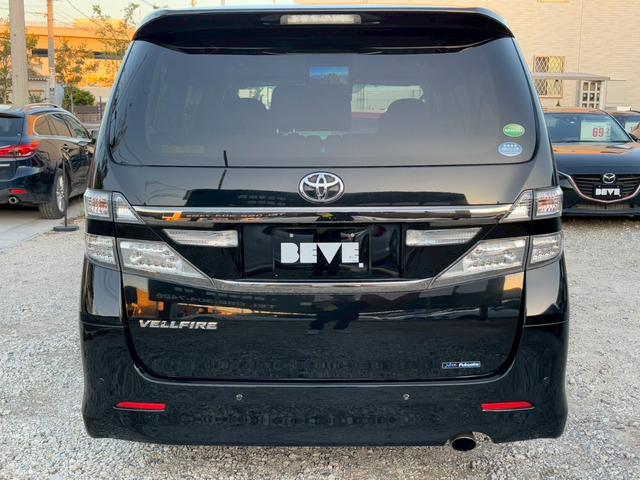 ヴェルファイア ２．４Ｚ　ゴールデンアイズ　禁煙　　純正９インチナビＴＶ　フリップダウン　Ｂｌｕｅｔｏｏｔｈ　ＤＶＤ再生　両側電動スライドドア　電動リアゲート　１９インチアルミ　ＨＩＤヘッド　ハーフレザー　Ｗエアコン　ウッドコンビハンドル（17枚目）