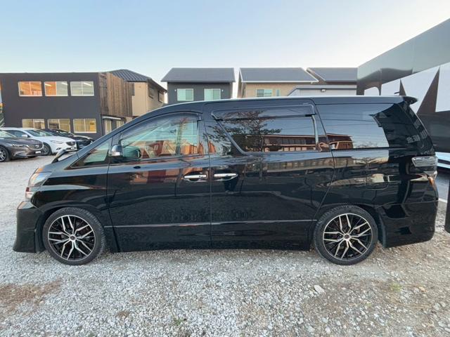 ヴェルファイア ２．４Ｚ　ゴールデンアイズ　禁煙　　純正９インチナビＴＶ　フリップダウン　Ｂｌｕｅｔｏｏｔｈ　ＤＶＤ再生　両側電動スライドドア　電動リアゲート　１９インチアルミ　ＨＩＤヘッド　ハーフレザー　Ｗエアコン　ウッドコンビハンドル（19枚目）