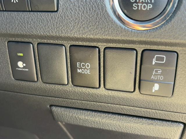 ヴェルファイア ２．４Ｚ　ゴールデンアイズ　禁煙　　純正９インチナビＴＶ　フリップダウン　Ｂｌｕｅｔｏｏｔｈ　ＤＶＤ再生　両側電動スライドドア　電動リアゲート　１９インチアルミ　ＨＩＤヘッド　ハーフレザー　Ｗエアコン　ウッドコンビハンドル（25枚目）