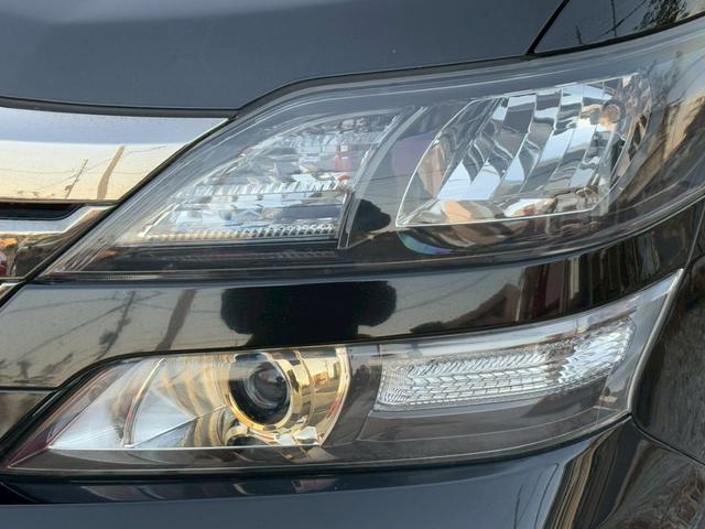 ヴェルファイア ２．４Ｚ　ゴールデンアイズ　禁煙　　純正９インチナビＴＶ　フリップダウン　Ｂｌｕｅｔｏｏｔｈ　ＤＶＤ再生　両側電動スライドドア　電動リアゲート　１９インチアルミ　ＨＩＤヘッド　ハーフレザー　Ｗエアコン　ウッドコンビハンドル（49枚目）