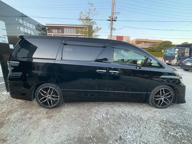 ヴェルファイア ２．４Ｚ　ゴールデンアイズ　禁煙　　純正９インチナビＴＶ　フリップダウン　Ｂｌｕｅｔｏｏｔｈ　ＤＶＤ再生　両側電動スライドドア　電動リアゲート　１９インチアルミ　ＨＩＤヘッド　ハーフレザー　Ｗエアコン　ウッドコンビハンドル（63枚目）