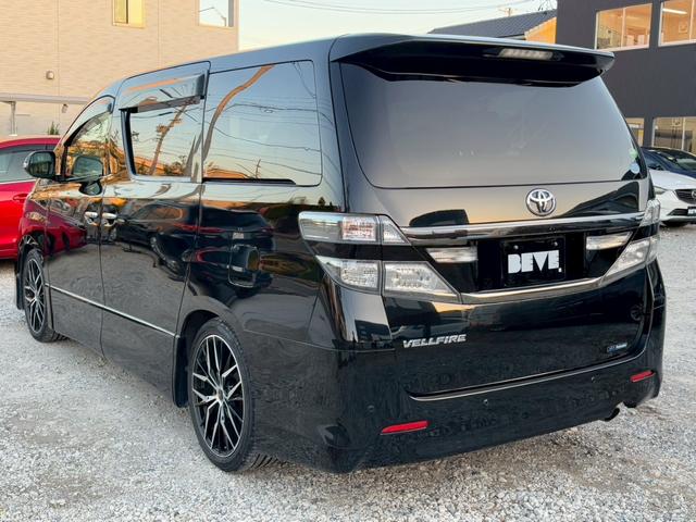 ヴェルファイア ２．４Ｚ　ゴールデンアイズ　禁煙　　純正９インチナビＴＶ　フリップダウン　Ｂｌｕｅｔｏｏｔｈ　ＤＶＤ再生　両側電動スライドドア　電動リアゲート　１９インチアルミ　ＨＩＤヘッド　ハーフレザー　Ｗエアコン　ウッドコンビハンドル（68枚目）