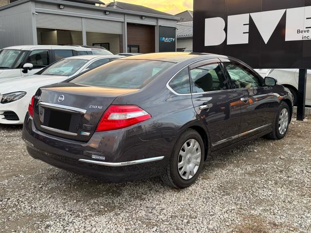 ティアナ 250XE ユーザー買取 禁煙 純正ナビ TVチューナー Bluetooth ETC バック/サイドカメラ オートライト インテリキー プッシュスタート オートエアコン ステアリングスイッチ(70枚目)