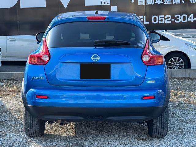 ジューク 15RS タイプV ユーザー買取 禁煙 純正ナビ バックカメラ インテリキー HIDヘッド HIDポジション ETC フルセグ DVD再生 Bluetooth再生(14枚目)