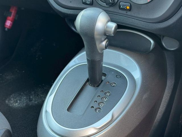 ジューク 15RS タイプV ユーザー買取 禁煙 純正ナビ バックカメラ インテリキー HIDヘッド HIDポジション ETC フルセグ DVD再生 Bluetooth再生(38枚目)