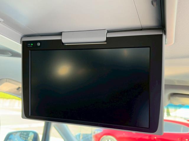 アルファード ２．５Ｓ　Ｃパッケージ　ユーザー買取　禁煙１オーナー　サンルーフ　純正ナビ　フリップダウン　ブラインドスポットモニター　フルセグ　ＤＶＤ再生　Ｂｌｕｅｔｏｏｔｈ　デジタルインナーミラー　黒革シート　レーダークルーズ　両側電動（5枚目）