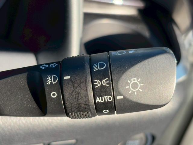 アルファード ２．５Ｓ　Ｃパッケージ　ユーザー買取　禁煙１オーナー　サンルーフ　純正ナビ　フリップダウン　ブラインドスポットモニター　フルセグ　ＤＶＤ再生　Ｂｌｕｅｔｏｏｔｈ　デジタルインナーミラー　黒革シート　レーダークルーズ　両側電動（40枚目）