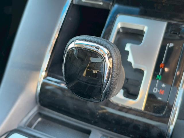 アルファード ２．５Ｓ　Ｃパッケージ　ユーザー買取　禁煙１オーナー　サンルーフ　純正ナビ　フリップダウン　ブラインドスポットモニター　フルセグ　ＤＶＤ再生　Ｂｌｕｅｔｏｏｔｈ　デジタルインナーミラー　黒革シート　レーダークルーズ　両側電動（44枚目）