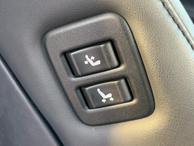 アルファード ２．５Ｓ　Ｃパッケージ　ユーザー買取　禁煙１オーナー　サンルーフ　純正ナビ　フリップダウン　ブラインドスポットモニター　フルセグ　ＤＶＤ再生　Ｂｌｕｅｔｏｏｔｈ　デジタルインナーミラー　黒革シート　レーダークルーズ　両側電動（47枚目）