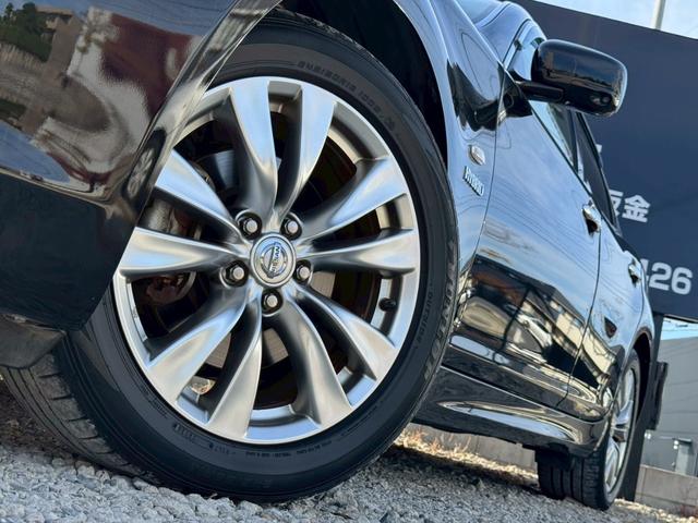 フーガハイブリッド VIPパッケージ フルレザー 衝突軽減 シートH/C 純正ナビ バック/サイドカメラ レーダークルーズ 後席シートヒーター オットマン リアサンシェード 電動シート シートメモリー オートライト(15枚目)