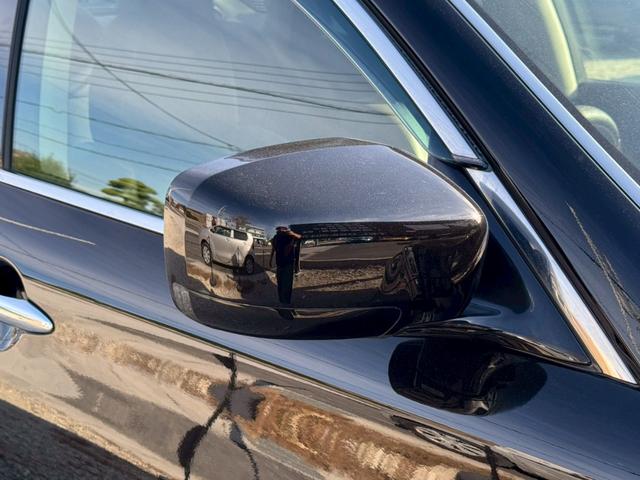 フーガハイブリッド VIPパッケージ フルレザー 衝突軽減 シートH/C 純正ナビ バック/サイドカメラ レーダークルーズ 後席シートヒーター オットマン リアサンシェード 電動シート シートメモリー オートライト(29枚目)