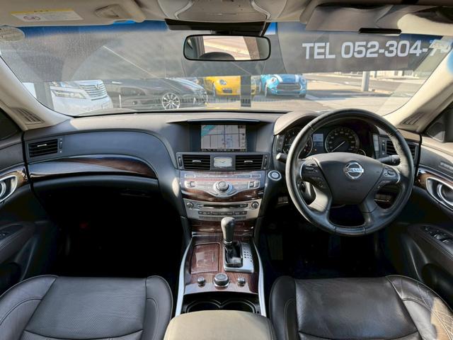 フーガハイブリッド VIPパッケージ フルレザー 衝突軽減 シートH/C 純正ナビ バック/サイドカメラ レーダークルーズ 後席シートヒーター オットマン リアサンシェード 電動シート シートメモリー オートライト(47枚目)