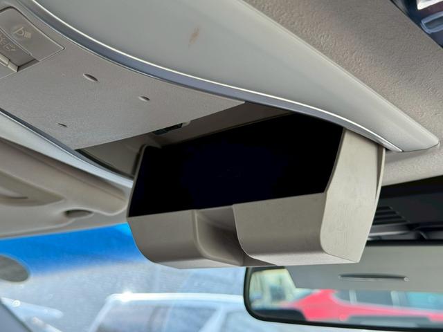 フーガハイブリッド VIPパッケージ フルレザー 衝突軽減 シートH/C 純正ナビ バック/サイドカメラ レーダークルーズ 後席シートヒーター オットマン リアサンシェード 電動シート シートメモリー オートライト(50枚目)