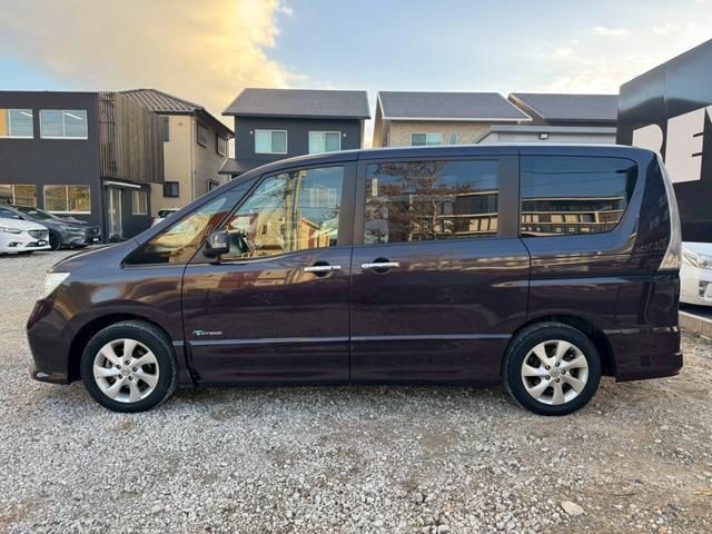 セレナ ハイウェイスター　Ｓ－ハイブリッド　禁煙　両側電動スライドドア　純正ナビ　フルセグ　バックカメラ　クルコン　ドラレコ　Ｗエアコン　コーナーセンサー　ＥＴＣ　インテリキー　３列シート　８人乗り　純正アルミ（18枚目）