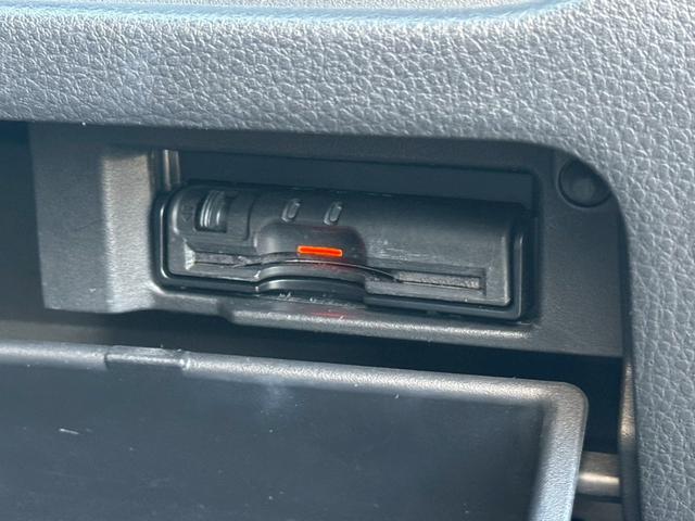 セレナ ハイウェイスター　Ｓ－ハイブリッド　禁煙　両側電動スライドドア　純正ナビ　フルセグ　バックカメラ　クルコン　ドラレコ　Ｗエアコン　コーナーセンサー　ＥＴＣ　インテリキー　３列シート　８人乗り　純正アルミ（39枚目）