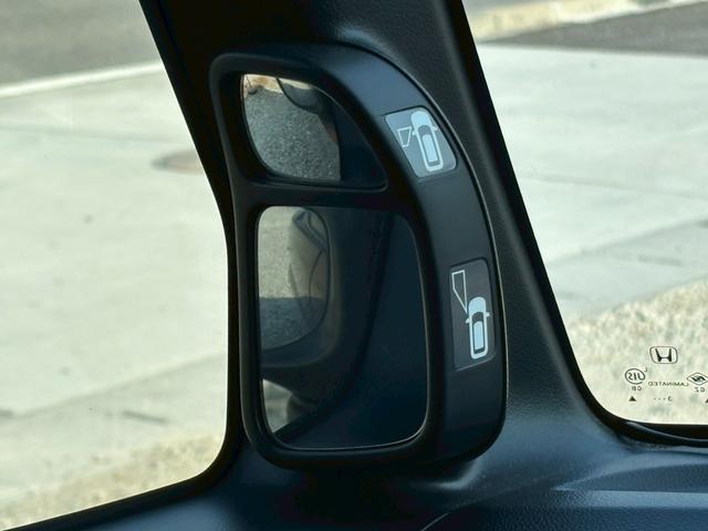 N-BOX G SSパッケージ 禁煙 ユーザー買取 Lパッケージ ナビ Bカメラ Bluetooth再生 DVD 両側電動スライドドア クロームメッキドアハンドル シルバーリングドリンクホルダー スマートキー アイドリングストップ(39枚目)