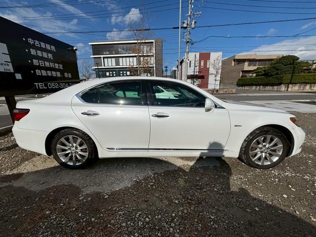 LEXUS LS LS600H VERSION S